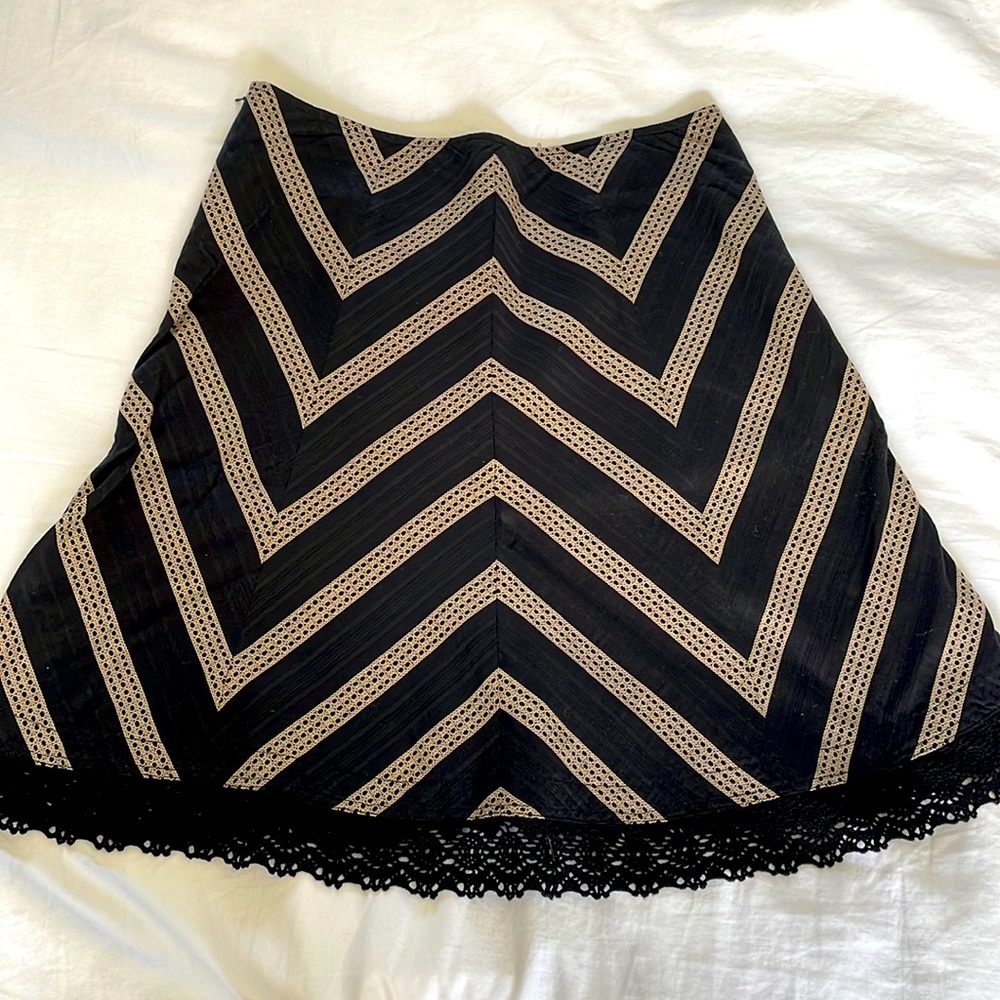 Ann Taylor Black and Tan embroidered skirt.
